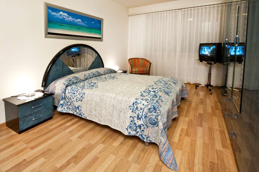 Residenze Dell'Angelo Ξενοδοχείο Λοκάρνο Δωμάτιο φωτογραφία